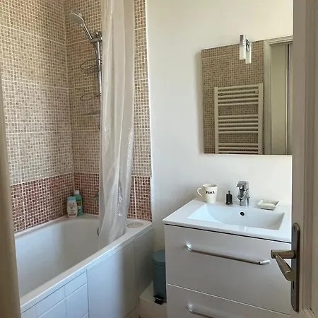 Charming 9th Arrondissement Apartamento